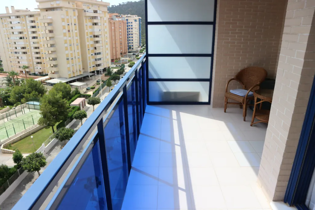 Modern 1-Bedroom Apartment with Pool & Terrace – 500m to Beach