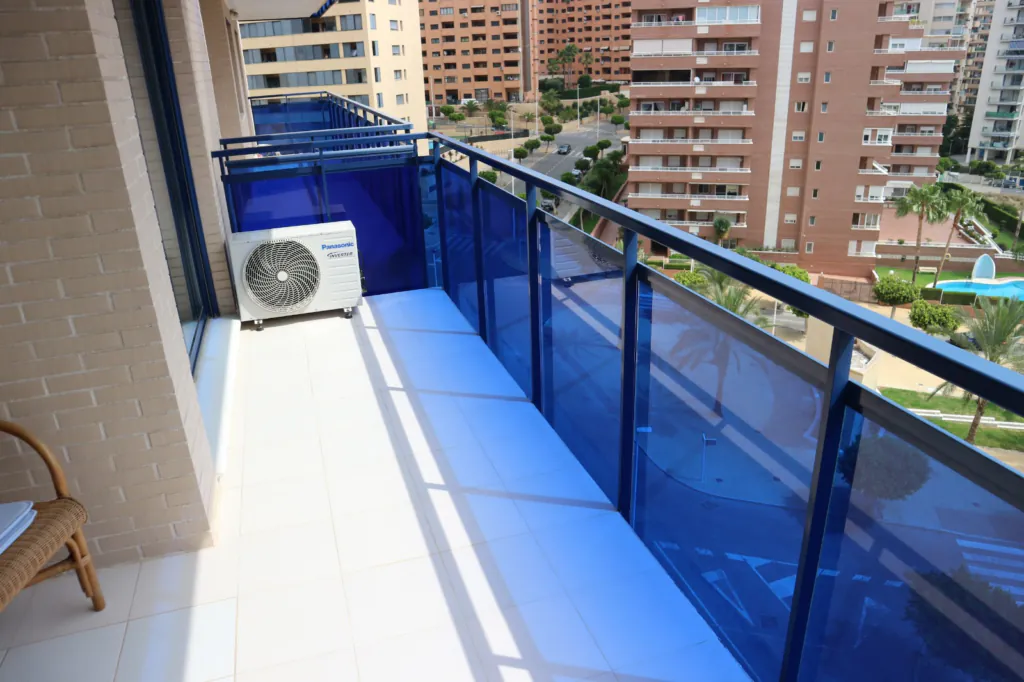 Modern 1-Bedroom Apartment with Pool & Terrace – 500m to Beach