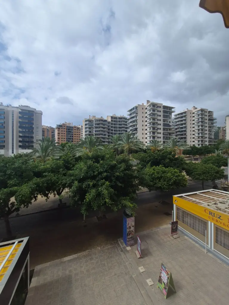 Modern 1-Bedroom Apartment in Gimelo 24 Complex – Beach 150m