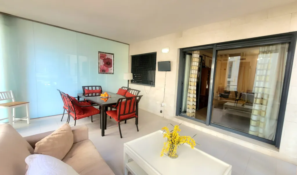 Cala Alta Ground Floor Apartment – 150m to Beach