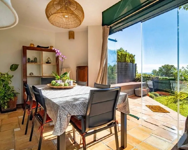 Renovated 2-Bed Apartment with 50m² Terrace in Sierra Cortina